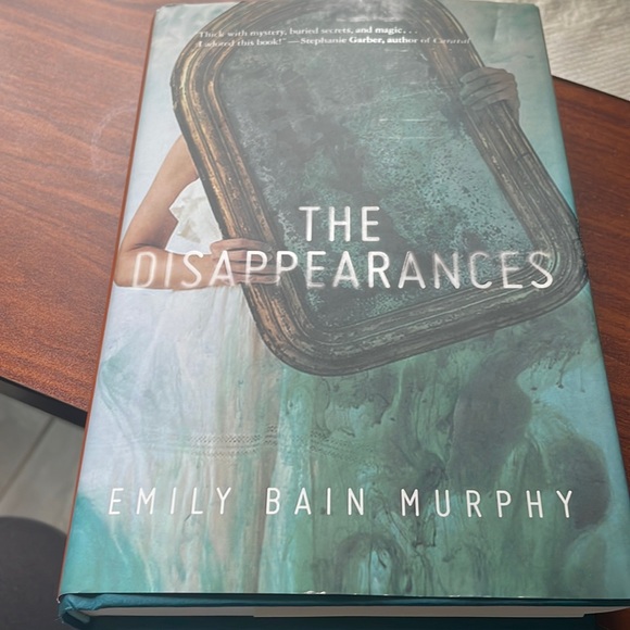 Thriller book - Picture 1 of 4